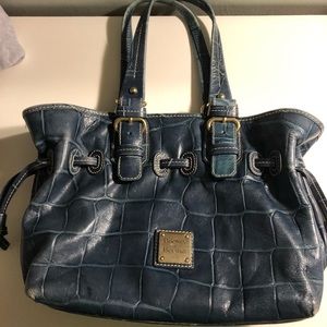 Dooney & Bourke bag.